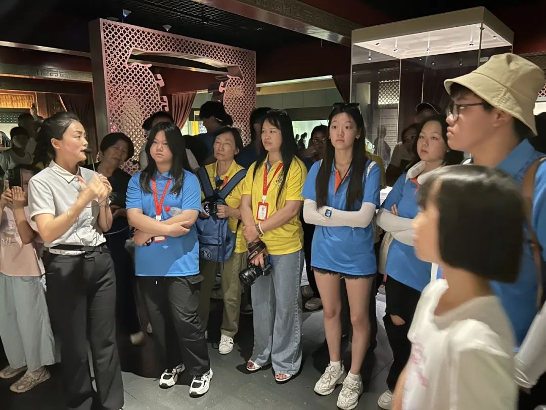 2023海外华裔青少年“中国寻根之旅”夏令营陕西营走进宝鸡青铜器博物院