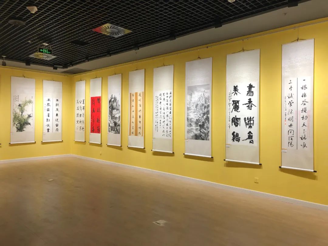 纪念毛泽东同志在延安文艺座谈会上的讲话发表80周年|《艺•疫》书画篆刻作品展在我院展出